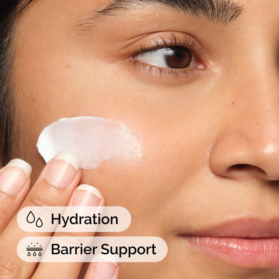 natural-moisturizing-factors-ha-b0 ord-natural-moisturizing-factors-ha-model-application-with-benefits.jpg
